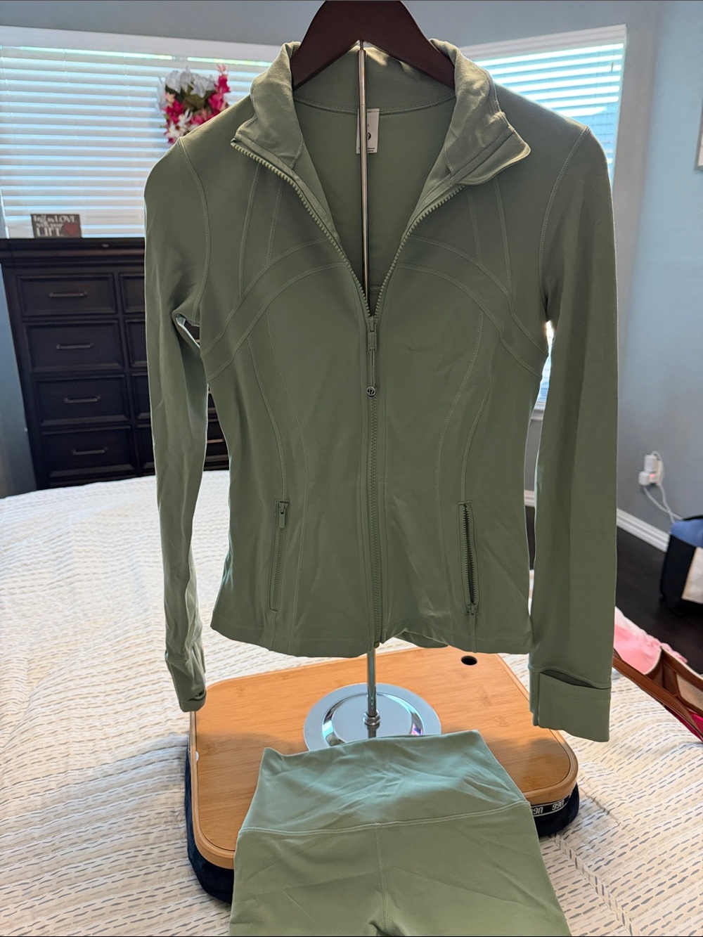 Olive Green Women's Zip-Up Active Jacket - LuLu